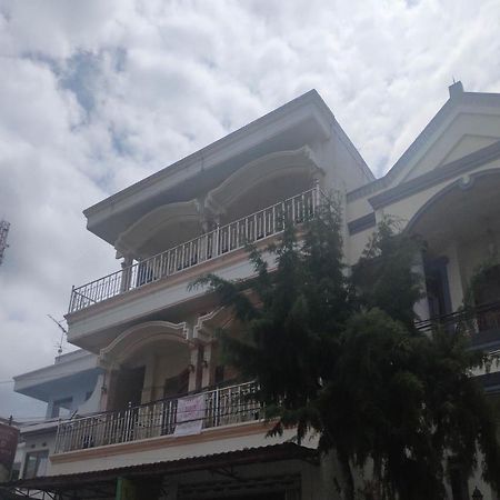 Villa Al Barokah Syariah Family Mitra Reddoorz Near Sarangan Lake מראה חיצוני תמונה